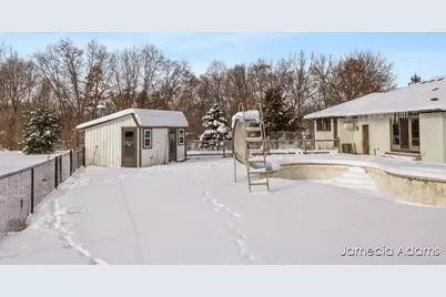 2132 4 Mile Road NE, Grand Rapids, MI 49525 - Photo 18