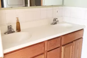 1225 Island Dr, Ann Arbor, MI 48105 - Photo 2