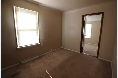 28889 Hillview Street, Roseville, MI 48066 - Photo 8