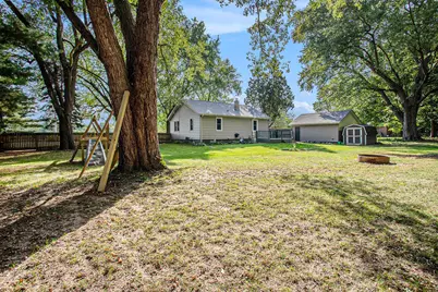 32780 M 43, Paw Paw, MI 49079 - Photo 20