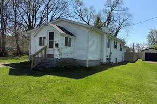 720 Ray St, Kalamazoo, MI 49048 - Photo 1
