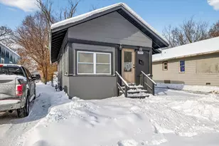 1064 Ogden Ave, Benton Harbor, MI 49022 - Photo 2