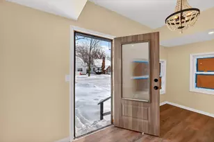 1064 Ogden Ave, Benton Harbor, MI 49022 - Photo 6