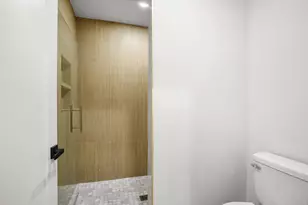 7303 Brookside Vlg Ct, Bloomfield Hills, MI 48301 - Photo 68