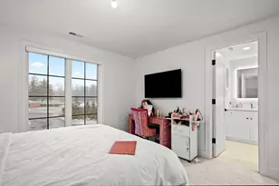 7303 Brookside Vlg Ct, Bloomfield Hills, MI 48301 - Photo 42