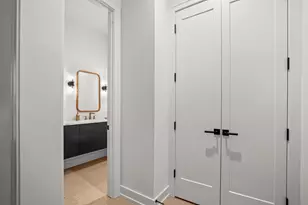 7303 Brookside Vlg Ct, Bloomfield Hills, MI 48301 - Photo 26