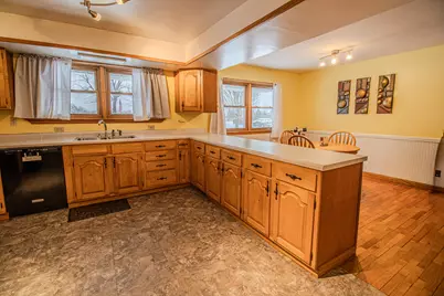 8830 S 43rd Street, Scotts, MI 49088 - Photo 10