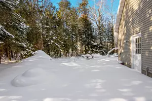 7500 Nine Mile Point Dr, Charlevoix, MI 49720 - Photo 44