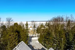 7500 Nine Mile Point Dr, Charlevoix, MI 49720 - Photo 4