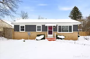 4322 Fuller Ave SE, Grand Rapids, MI 49508 - Photo 2