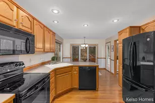 4078 Wildwood Dr, Allegan, MI 49010 - Photo 10