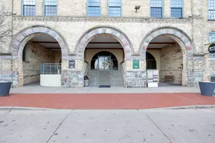 940 Monroe Ave NW, Grand Rapids, MI 49503 - Photo 2