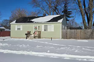 1909 Minnie St, Port Huron, MI 48060 - Photo 2