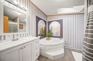 406 21st St, Jackson, MI 49203 - Photo 14