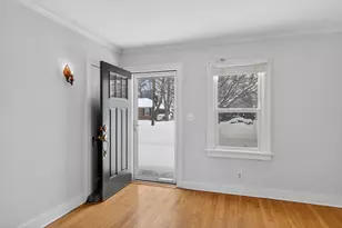 304 Fairfax Ave, Kalamazoo, MI 49001 - Photo 6