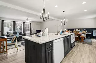 3621 W Woodview Dr, Ludington, MI 49431 - Photo 4