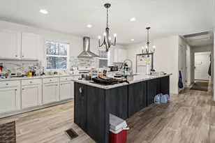 3621 W Woodview Dr, Ludington, MI 49431 - Photo 6