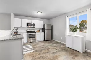 10881 Constant Dr, Allendale, MI 49401 - Photo 6