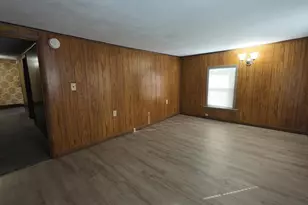 311 East St, Jonesville, MI 49250 - Photo 26