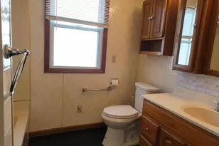 311 East St, Jonesville, MI 49250 - Photo 18