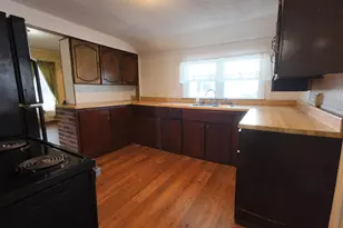 311 East St, Jonesville, MI 49250 - Photo 8