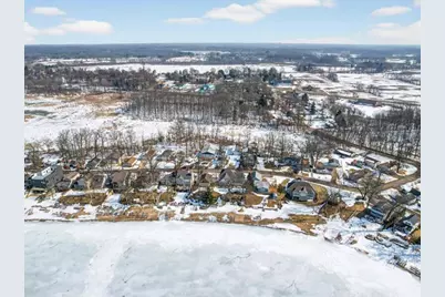 11178 E Shore Drive, Delton, MI 49046 - Photo 30