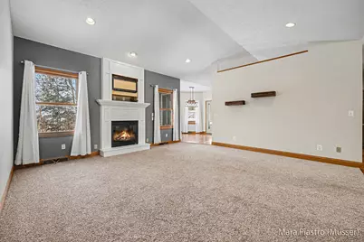 4035 Patti Road, Dorr, MI 49323 - Photo 6