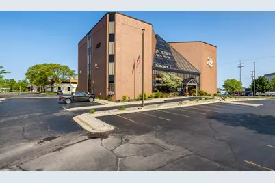 300 W Washington Avenue #Lobby Suite, Jackson, MI 49201 - Photo 40
