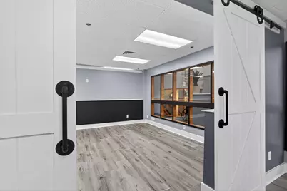 300 W Washington Avenue #Lobby Suite, Jackson, MI 49201 - Photo 6