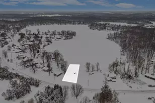 9772 10 Mile Rd NE, Rockford, MI 49341 - Photo 1