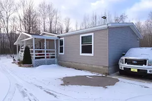 2815 E Monroe St, White Cloud, MI 49349 - Photo 2