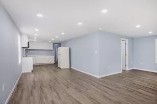 185 Felton St, Benton Harbor, MI 49022 - Photo 6