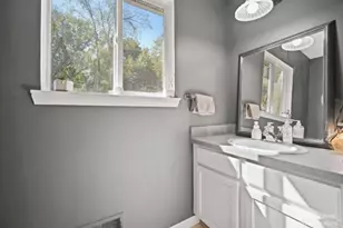 214 Glenwood Cir, Manchester, MI 48158 - Photo 20