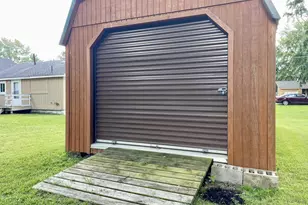 379 Western Ave, Benton Harbor, MI 49022 - Photo 24
