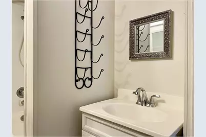 379 Western Avenue, Benton Harbor, MI 49022 - Photo 14