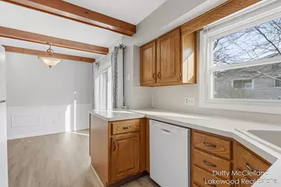 2302 Northwest Avenue, Lansing, MI 48906 - Photo 10