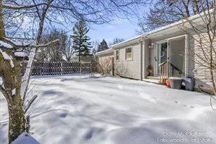 2302 Northwest Ave, Lansing, MI 48906 - Photo 30