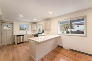 100 Knapp St NE, Grand Rapids, MI 49505 - Photo 8