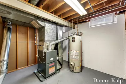 1701 Carlton Avenue NE, Grand Rapids, MI 49505 - Photo 28