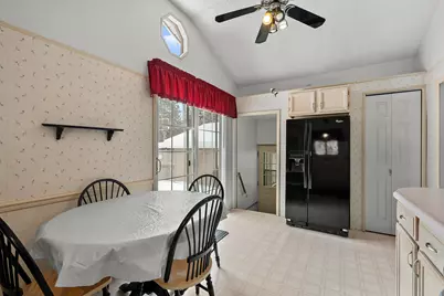 1170 W Bridge Street, Plainwell, MI 49080 - Photo 12