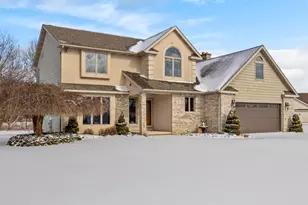 6185 Willow Run Dr, Battle Creek, MI 49014 - Photo 2
