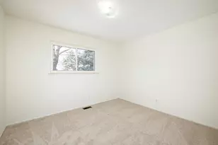 500 Old Creek Dr, Saline, MI 48176 - Photo 24