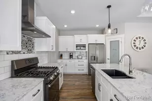 12734 Lockwood Dr, Allendale, MI 49401 - Photo 10