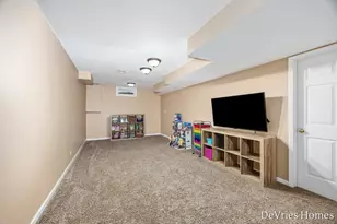 1711 Oakvale Dr SW, Wyoming, MI 49519 - Photo 24