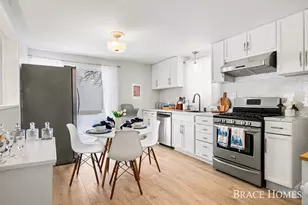 1935 Ball Ave NE, Grand Rapids, MI 49505 - Photo 8