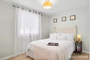 1935 Ball Ave NE, Grand Rapids, MI 49505 - Photo 18