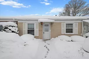 7763 Coachman Ln, Jenison, MI 49428 - Photo 2