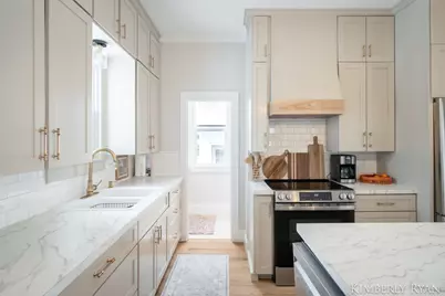 233 W Alpine Avenue, Zeeland, MI 49464 - Photo 20