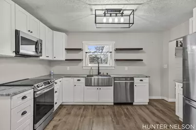 2627 N Evergreen Drive, White Cloud, MI 49349 - Photo 8