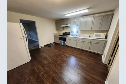 138 E Sheridan Street, Petoskey, MI 49770 - Photo 2